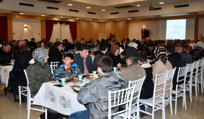 Altınovalı Muhtarlar İftarda Buluştu