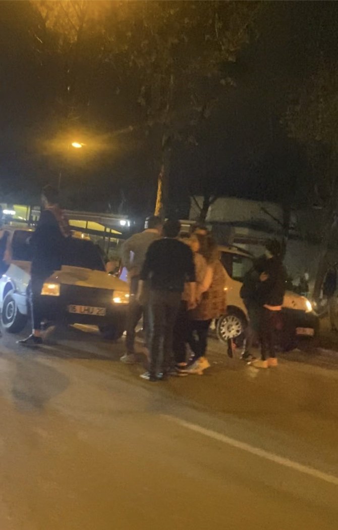 Asker Konvoyu Trafiği Durma Noktasına Getirdi