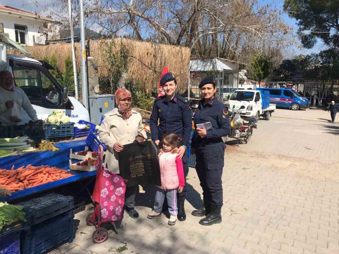 Kadın Jandarmalar “Kadına Şiddete Hayır” Dedi