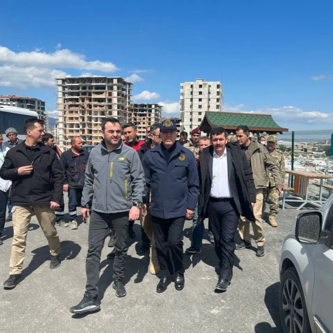Başiskele Belediyesi Hatay’da Gönüllere Dokunuyor