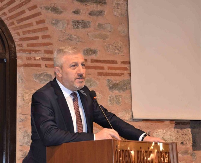 Ördekli Kültür Merkezi’nde ‘Kanser’ Anlatıldı