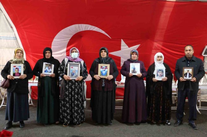Evlat Nöbetindeki Baba Celil Begdaş: "Dağdaki Terörist Şehre Gelip De Adam Götüremez"
