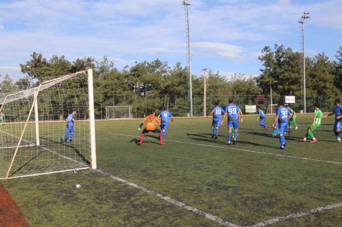 Çameli Belediyespor Alt Sıralardan Kurtulmaya Çalışıyor