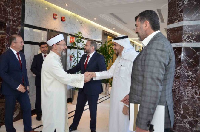 Diyanet İ̇şleri Başkanı Erbaş, Cidde’de İ̇slam Kalkınma Bankası Başkanı Al Jasser İle Görüştü