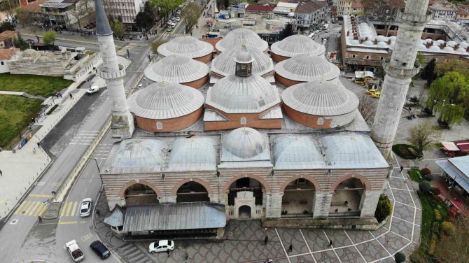 Edirne’de "Kabe Taşı" Ramazan Ayında Ziyaretçilerini Ağırlıyor