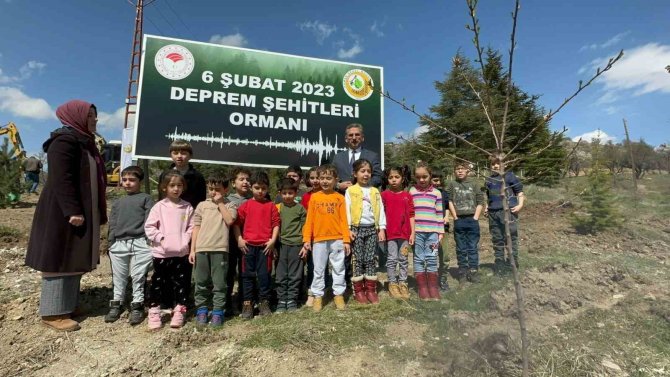 Elazığ’da ’Deprem Şehitleri Hatıra Ormanı’ Oluşturuldu