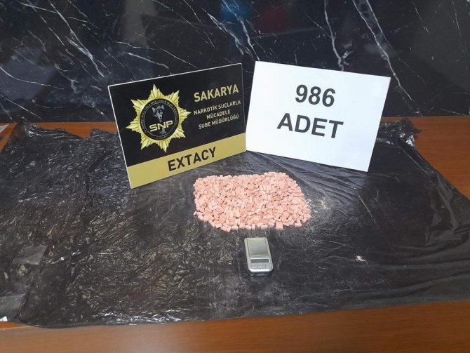 Polisten 3 Ayrı Uyuşturucu Operasyonu: 9 Şüpheli Tutuklandı