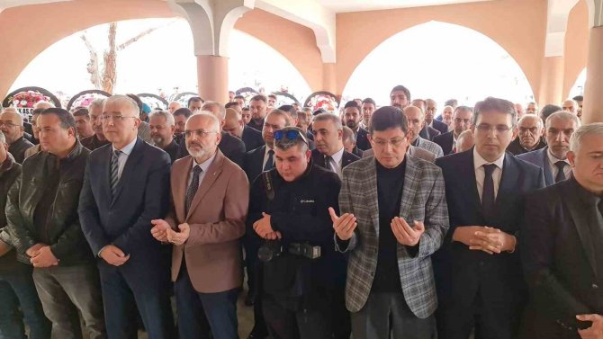 Ertürk’ün Annesi Son Yolculuğuna Uğurlandı