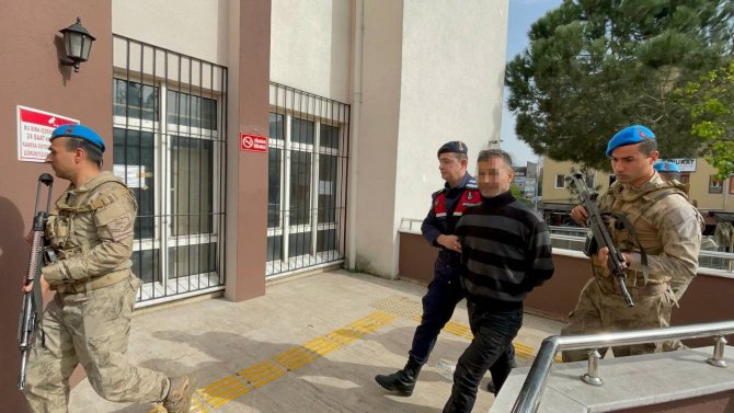 Boşanma Aşamasındaki Eşinin Sevgilisini Öldüren Koca Ve 4 Kişi Adliyede