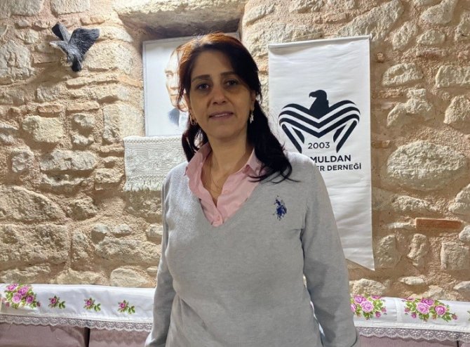 Deprem Bölgesine Oyuncak, Kıyafet, Ayakkabı, Gıda Ürünleri Ve Kırtasiye Yardımı