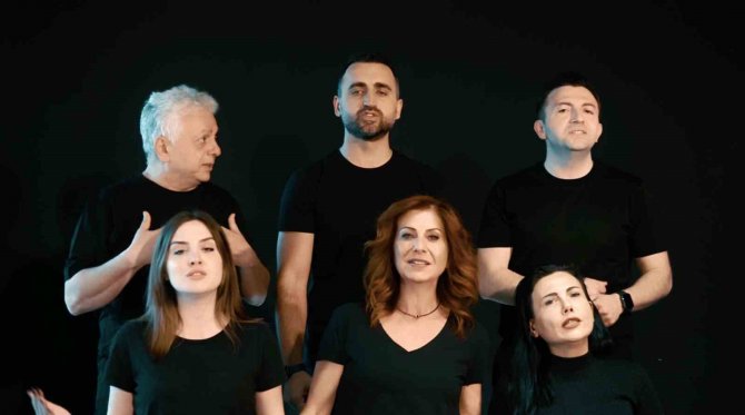 Sağlık Çalışanları 6 Şubat İçin Söyledi: “Aynı Toprağın Çocuklarıyız”