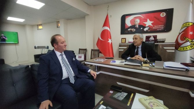 Akay : " Karabük’e Hizmet İçin Yarım Kalan İşimizi Tamamlamak İçin Buradayız"