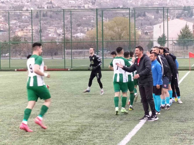 Kayseri Şekerspor, Play-off’a Yükseldi