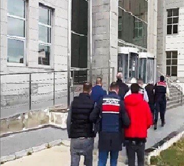 Çeşitli Suçlardan Aranan 608 Şüpheli Yakalandı