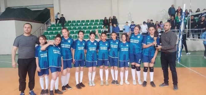 Sarıgöl’de Ortaokullar Arası Voleybol Turnuvası