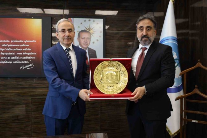 Maü Rektörü Özçoşar, Gaziantep İ̇slam Bilim Ve Teknoloji Üniversitesinde İncelemelerde Bulundu