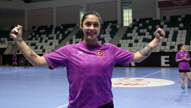 A Milli Kadın Hentbol Takımı, Dünya Şampiyonası’nın Biletini Giresun’da Almak İstiyor