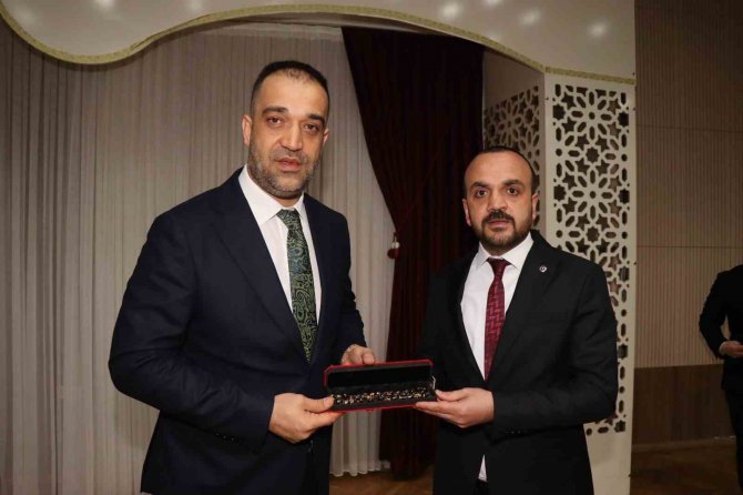 Mhp Oltu Teşkilatı ‘Cumhur İ̇ftar Yemeği’ Verdi