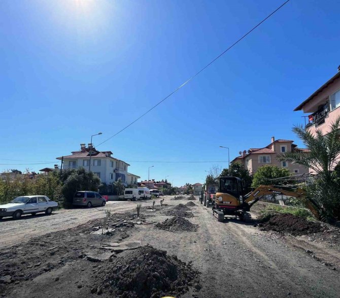 Ortaca’da Taş Parkesiz Yol Kalmayacak