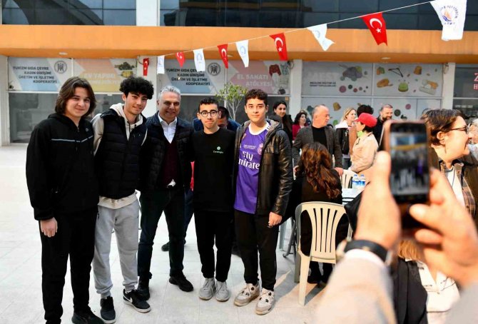 Başkan Uysal, ‘Bir Elimiz Deprem Bölgesinde’