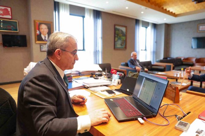 Mustafa Hakkı Yeşil Kütüphanesi’ndeki 688 Adet El Yazması Eser Dijital Ortamda