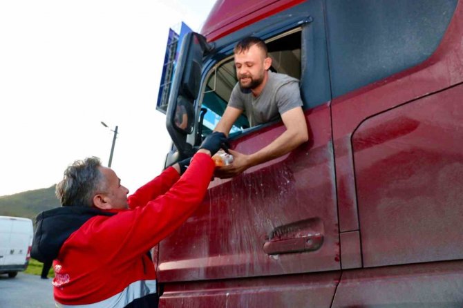 Uzun Yol Şoförlerinin İftariyeliği Obb’den