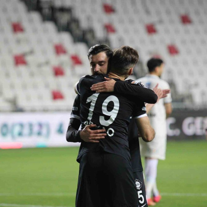 Spor Toto 1. Lig: Altay: 3 - Sakaryaspor: 1