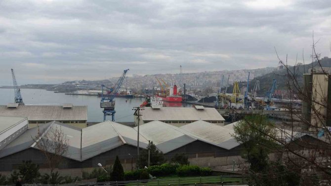 Trabzon-soçi Feribot Seferlerinin 9 Yıl Aradan Sonra Yeniden Başlayacak Olması İhracatçıları Sevindirdi