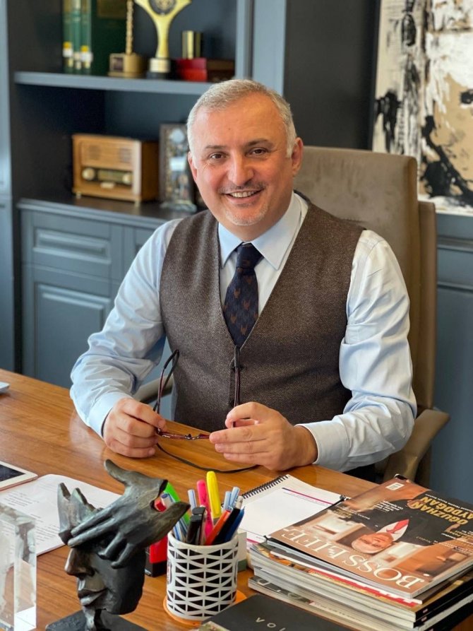 Ultrasonik Burun Estetiğinde Çekiçle Kırmaya Son