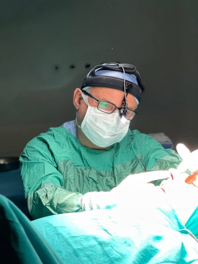 Ultrasonik Burun Estetiğinde Çekiçle Kırmaya Son