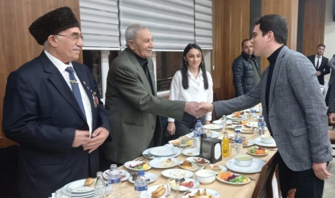 Vali Öksüz’den, Şehit Yakınları Ve Gazilere İftar