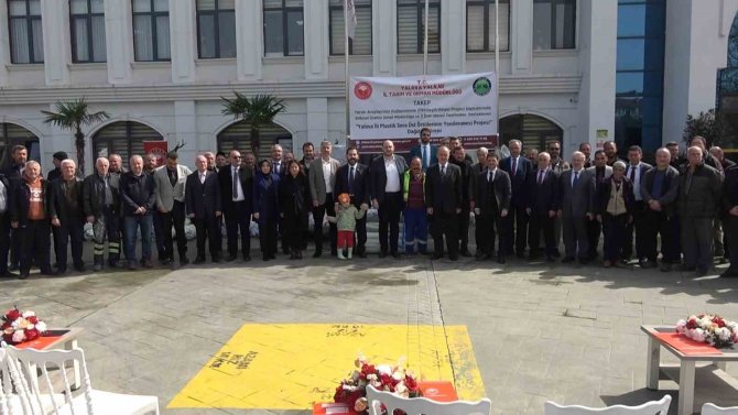 Yalovalı Çiftçilere 112 Ton Sera Naylonu Dağıtıldı