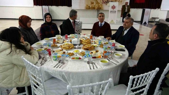 Yozgat’ta 550 Vatandaş Vakıf Sofrasında Buluştu
