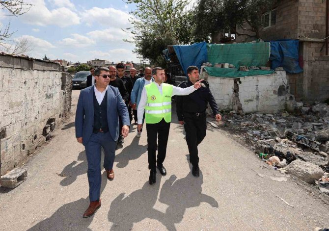 Dönüşümün Başladığı Ulubatlı Hasan Mahallesi’nde Yıkım Sürüyor