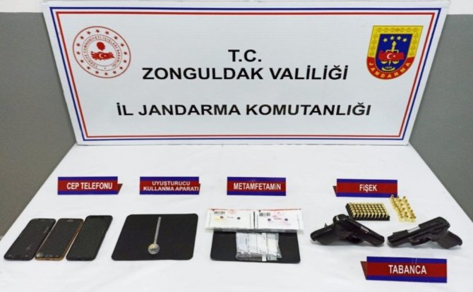 Uyuşturucu Operasyonunda 4 Şüpheli Tutuklandı