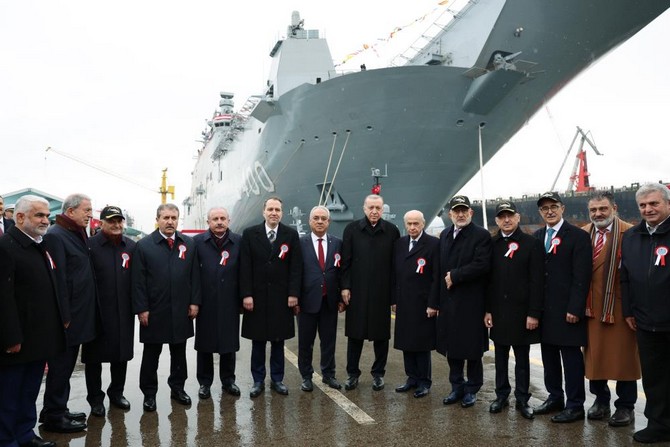 dunyanin-ilk-siha-gemisi-tcg-anadolu-hizmete-girdi-7.jpg