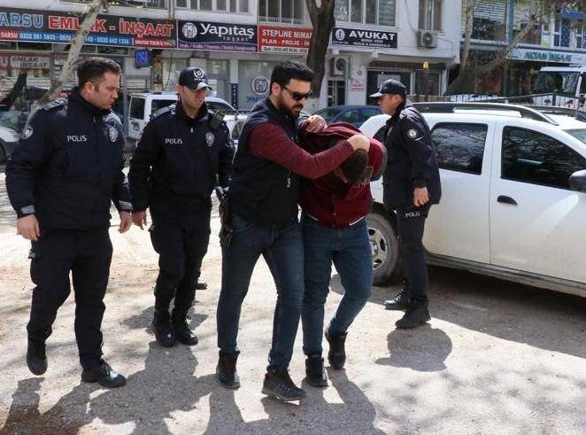 251 Bin 776 Uyuşturucu Hapla Yakalandı, "benim Değil, Çaldım" Dedi