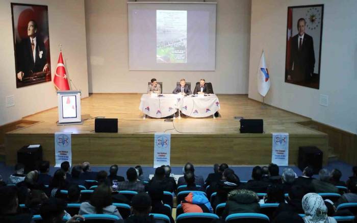 “ağrı Tarihinden Sayfalar” Paneli Düzenlendi