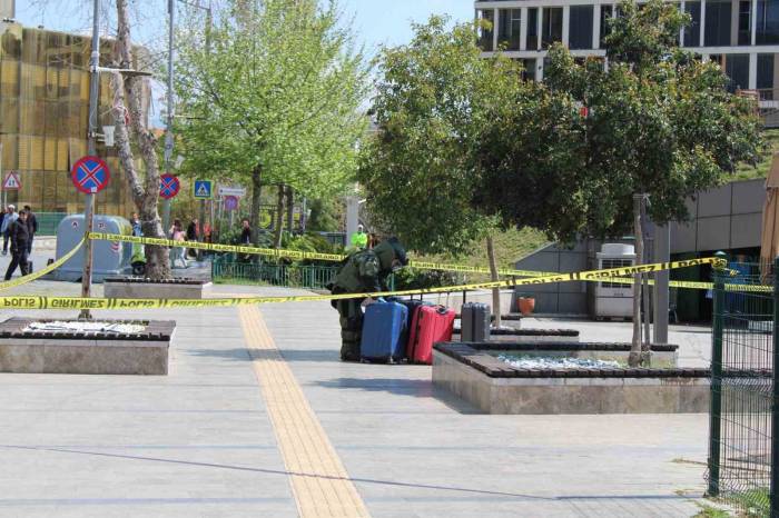 Dalgın Bulaşıkçı Şehri Ayağa Kaldırdı