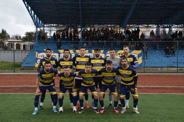 Söğütspor Şampiyonluk Yolunda Farklı Kazandı