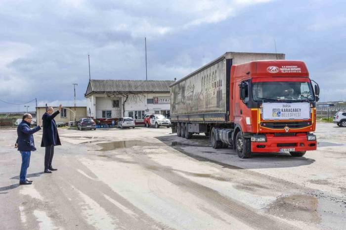Karacabey’den Deprem Bölgelerine Yardım Tırları Gitmeye Devam Ediyor