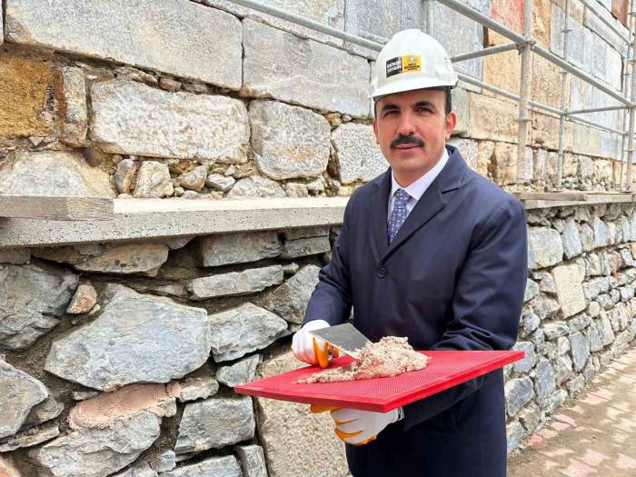 Kadınhanı Raziye Sultan Hanı Restorasyonu Başladı