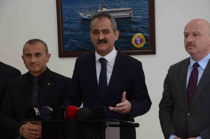 Bakan Özer: "yıl Sonuna Kadar Tüm Köy Okullarını Hızlı Bir Şekilde Köy Yaşam Merkezine Çevirmeyi Hedefliyoruz"