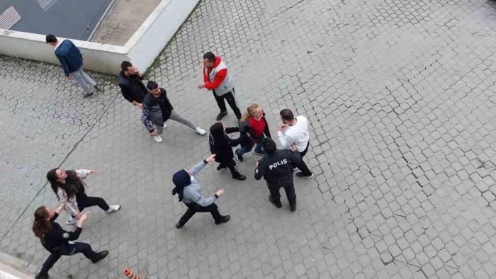 Samsun’da Duruşma Çıkışı Adliye Önünde Kavga: 1 Yaralı