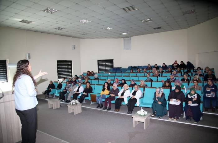 Van’da ‘aile Ve Evlilik Hayatı’ Semineri
