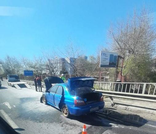 Yalova’da Seyir Halindeki Otomobil Alevlere Teslim Oldu