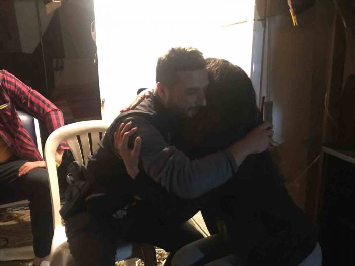 Depremin 144’üncü Saatinde Kurtardığı Öğretmenle Parkta Karşılaştı