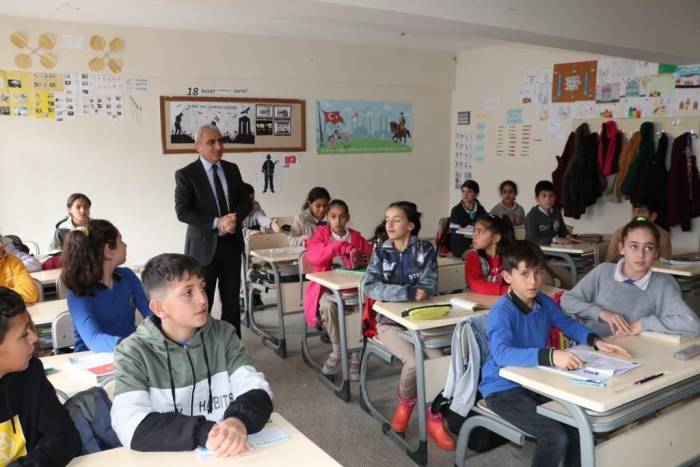 Hakkari’de Öğrenciler 17-20 Nisan’daki İkinci Ara Tatiline Girdi