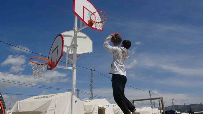 Evini Ve Arkadaşlarını Kaybeden Genç Sporcu Hayali İçin Mücadelesini Sürdürüyor