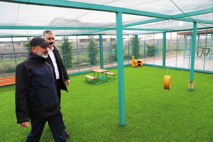 Başkan Çolakbayrakdar; ’küçük Dostlar Kasabası’nı İnceledi